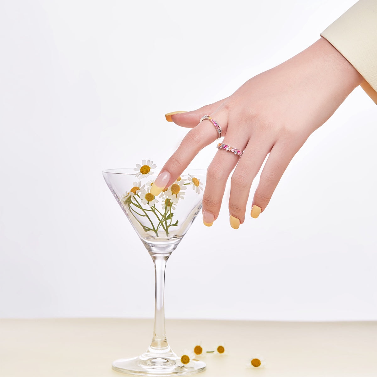 [AuraEcho]Dazzling Polychromatic Multi cut Daily Ring