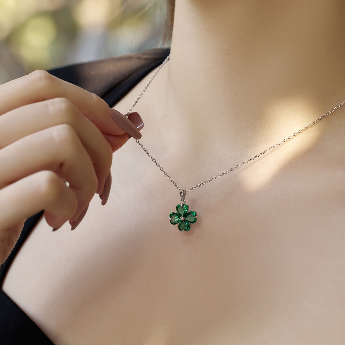 [AuraEcho]Heart-Shaped Four-Leaf Clover Bead Necklace