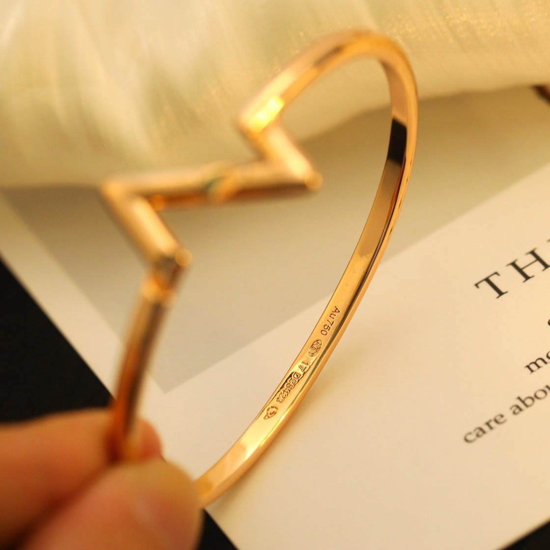 [AuraEcho]VOLTE UPSITE DOWN BRACELET